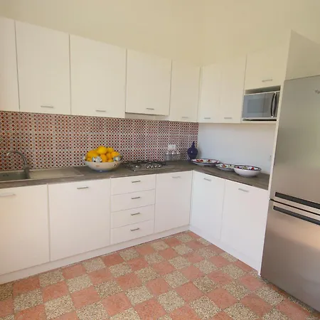 Le Pigne Villa Malfa (Salina)